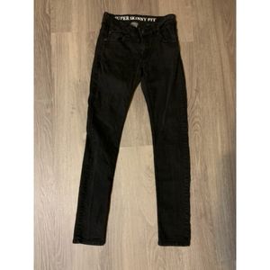 Super skinny denim